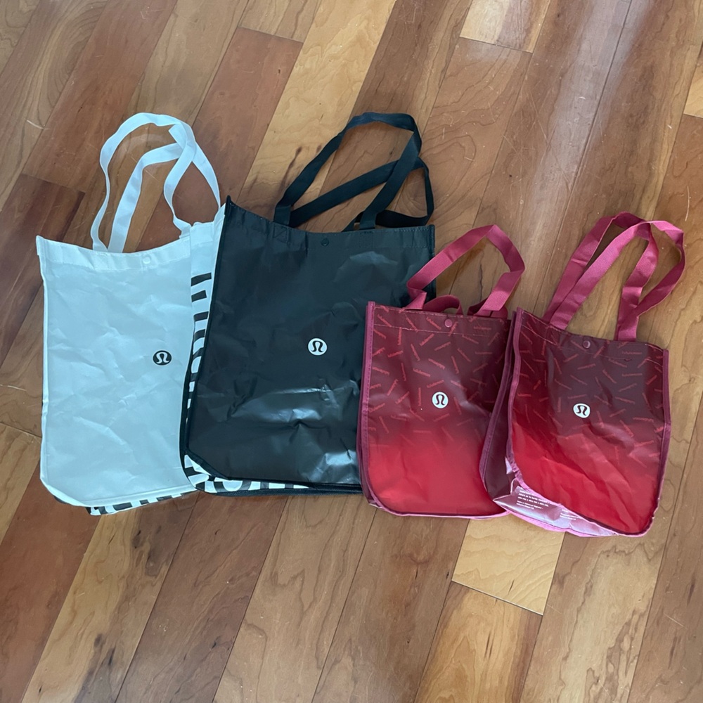 Black and White Tote Bags for Everyday Use